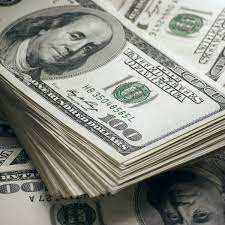 Top Economist Says US Dollar Salaries A Pipe Dream