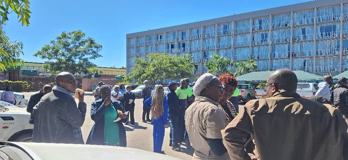“Bomb Scare” or Just a Drill? Holiday Inn Bulawayo Guests Get a Thrill