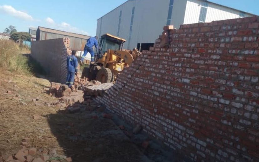 Walls of Jericho Built Over  NRZ Railway Line Came Tumbling Down…