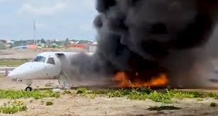 Plane Carrying DRC Minister of Mines Bursts Into Flames During Landing Attempt