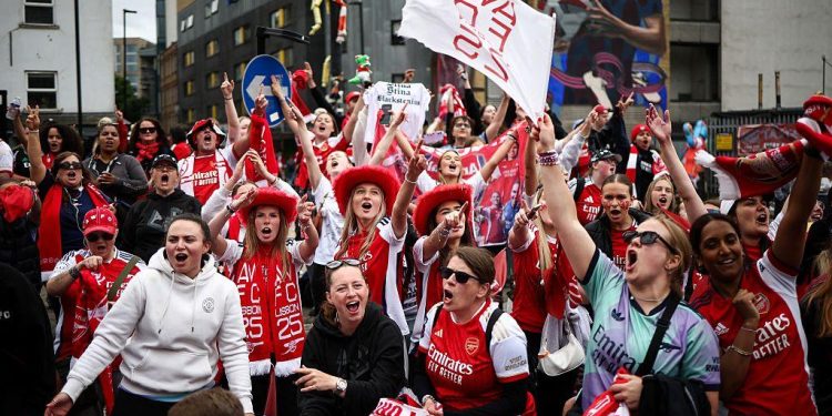 Arsenal Crowned Champions as Spurs’ Survival Nightmare Goes to Final Day