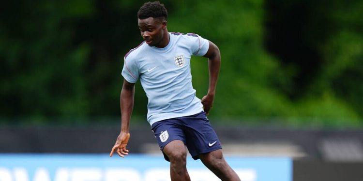 Bukayo Saka returns to training with rest of England squad